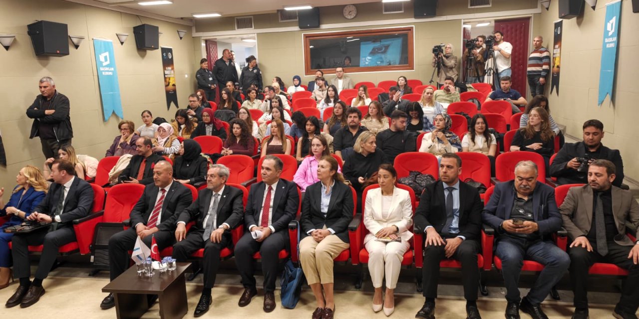 Ankara’da 15 Temmuz Manşetleri Gazetecilik Atölyesi düzenlendi