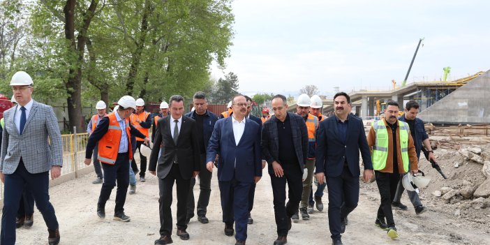 Yeni Ankara Valisi sahaya indi: 19 Mayıs Stadyumu inşaatını inceledi
