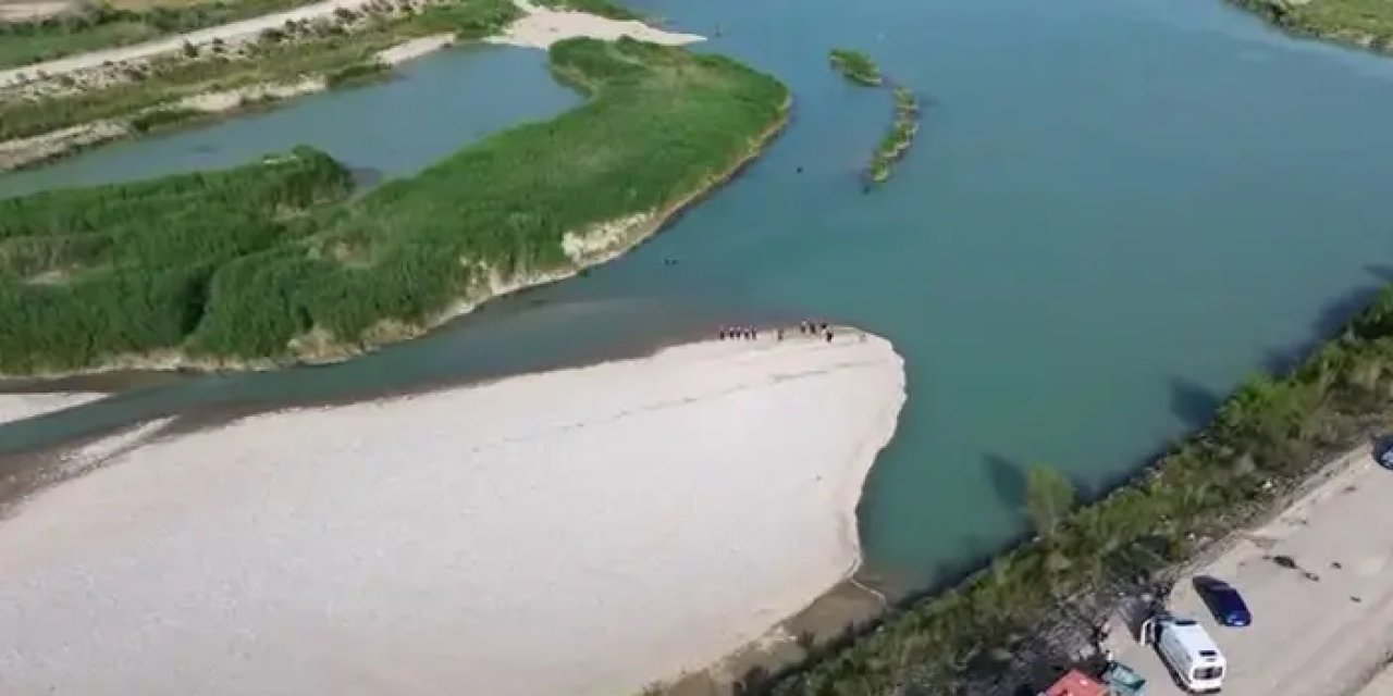 Antalya Aksu çayında akıntıya kapılan genç boğuldu