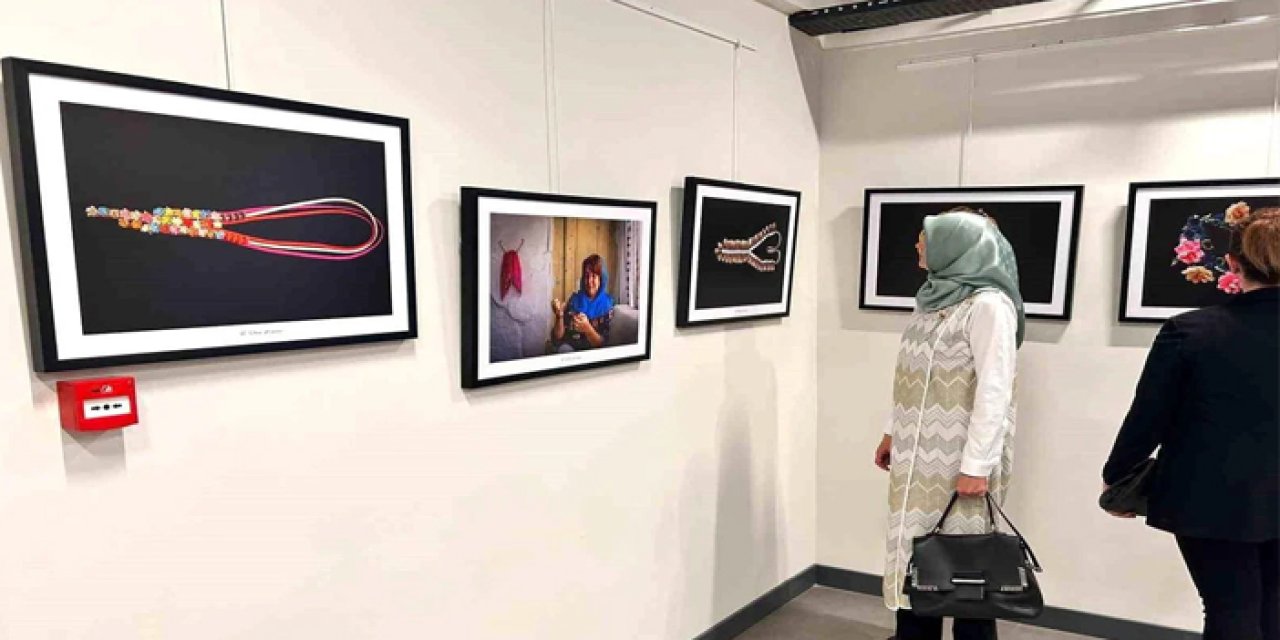 Ankara'da 'Kalbin Emeği' sergisi sanatseverlerle buluştu