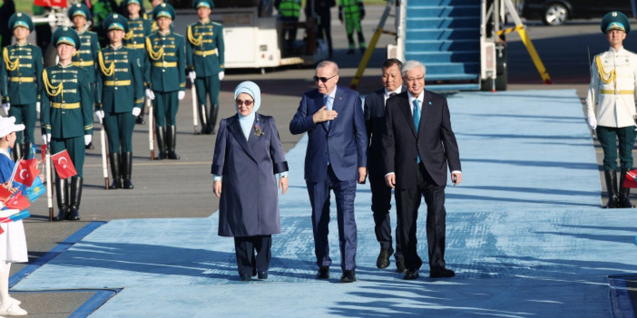 Cumhurbaşkanı Erdoğan Astana’da resmi törenle karşılandı