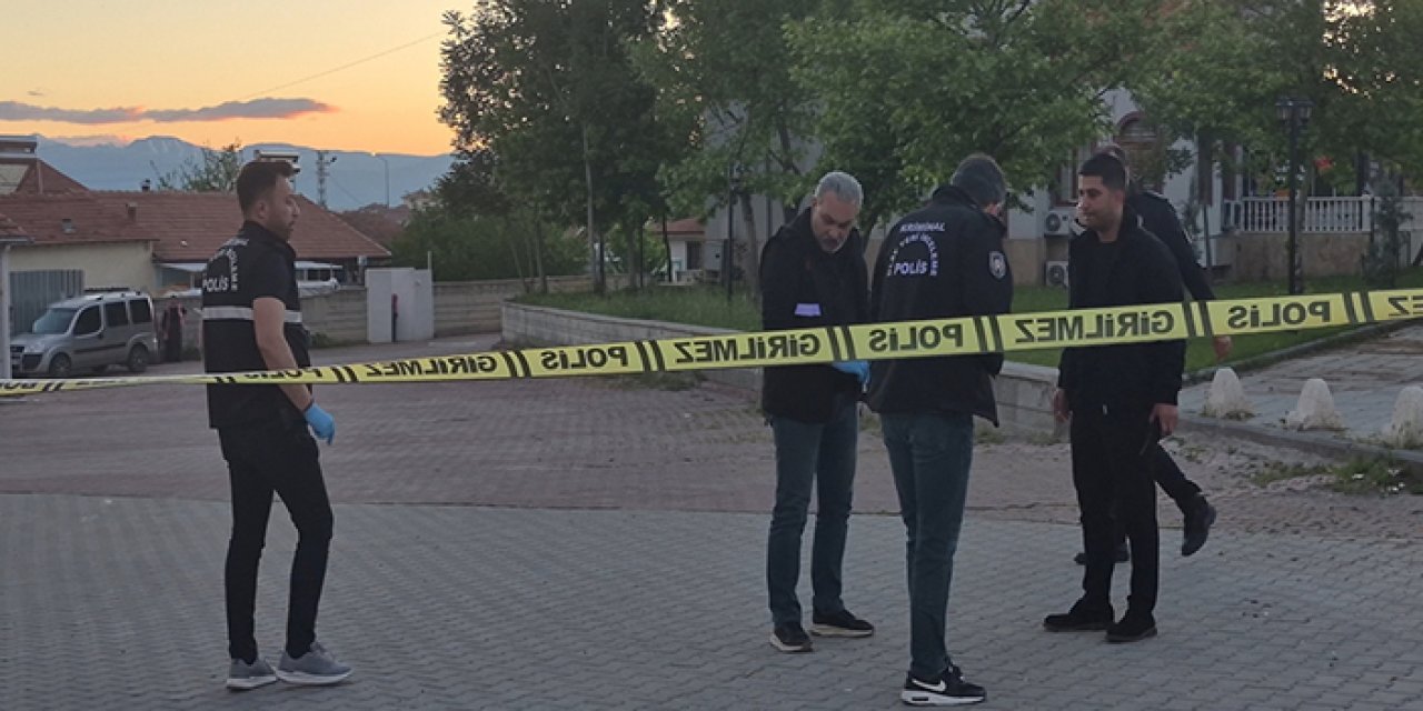 Sosyal medyada tanıştılar: Parkta kavgada kan aktı