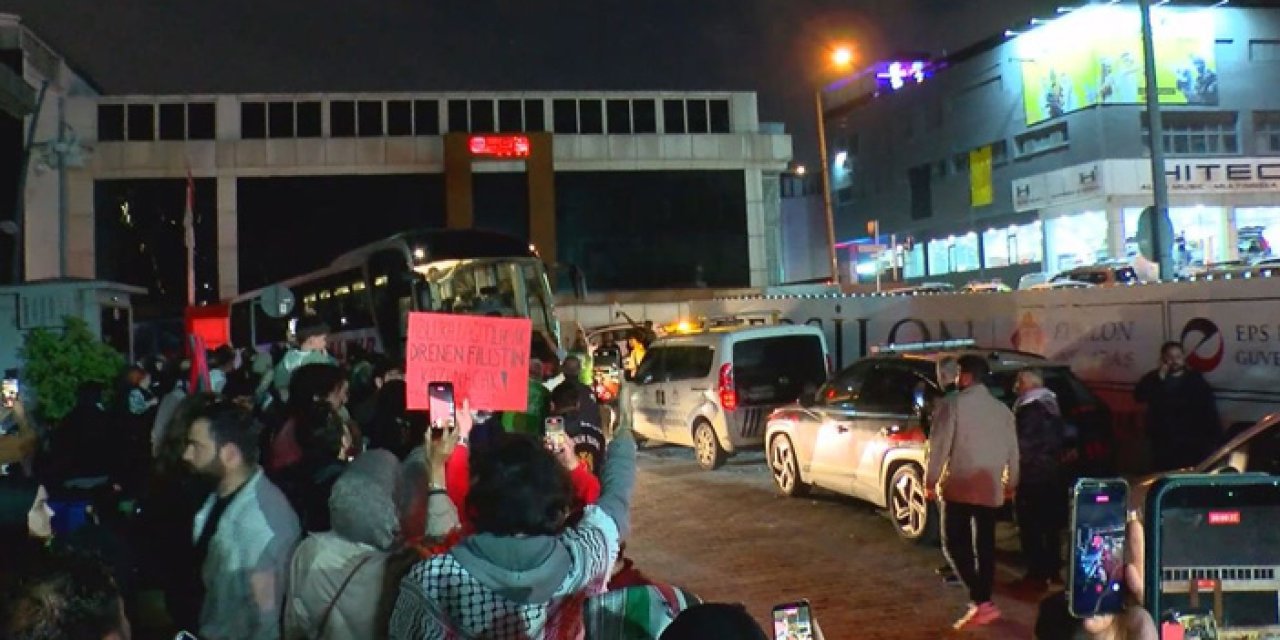 Sumud Filosu aktivistleri İstanbul'daki Adli Tıp'a getirildi