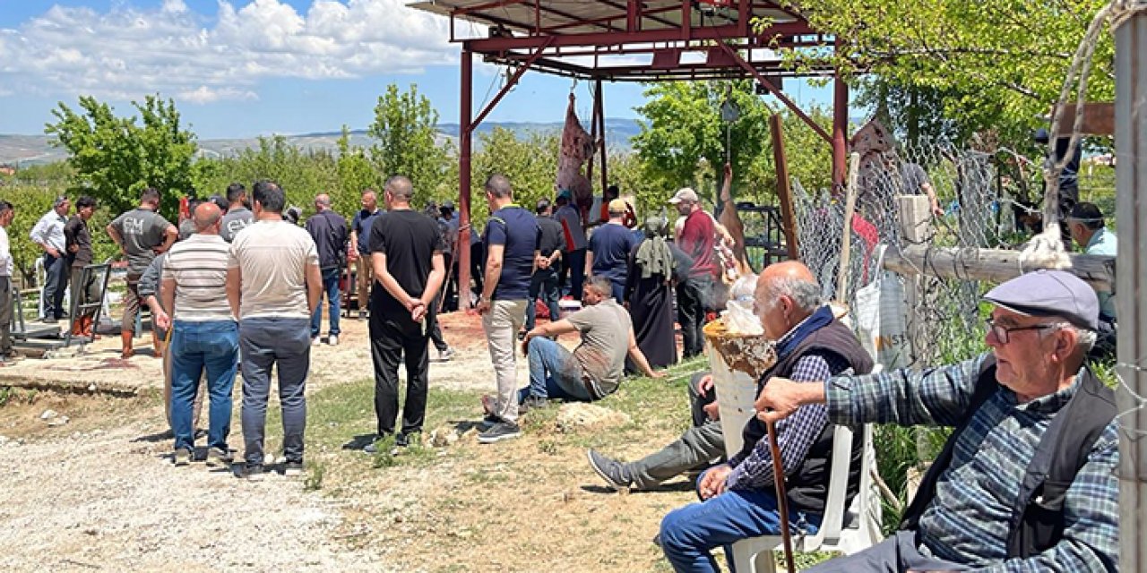 Ankara'da kurban pazarları ve kesimhanelerde yoğunluk