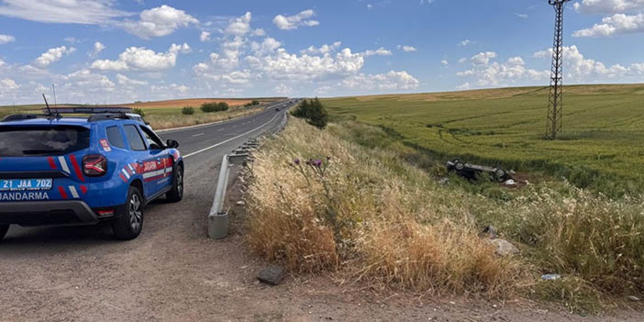 Diyarbakır'da otomobiller çarpıştı: 1 ölü, 4 yaralı