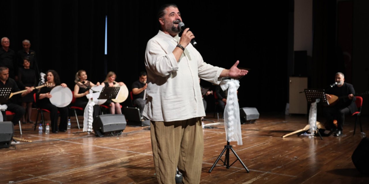 Türkülerle çevre mesajı: Mamak’ta çevre haftası konserle kutlandı