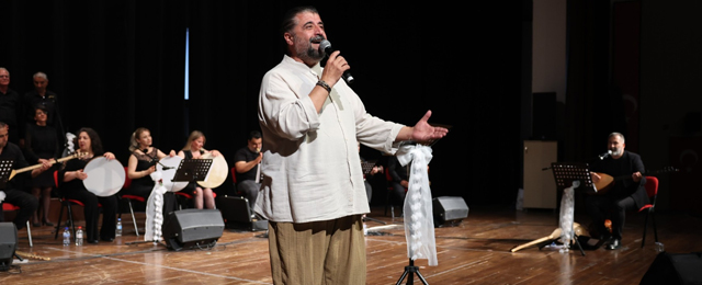 Türkülerle çevre mesajı: Mamak’ta çevre haftası konserle kutlandı