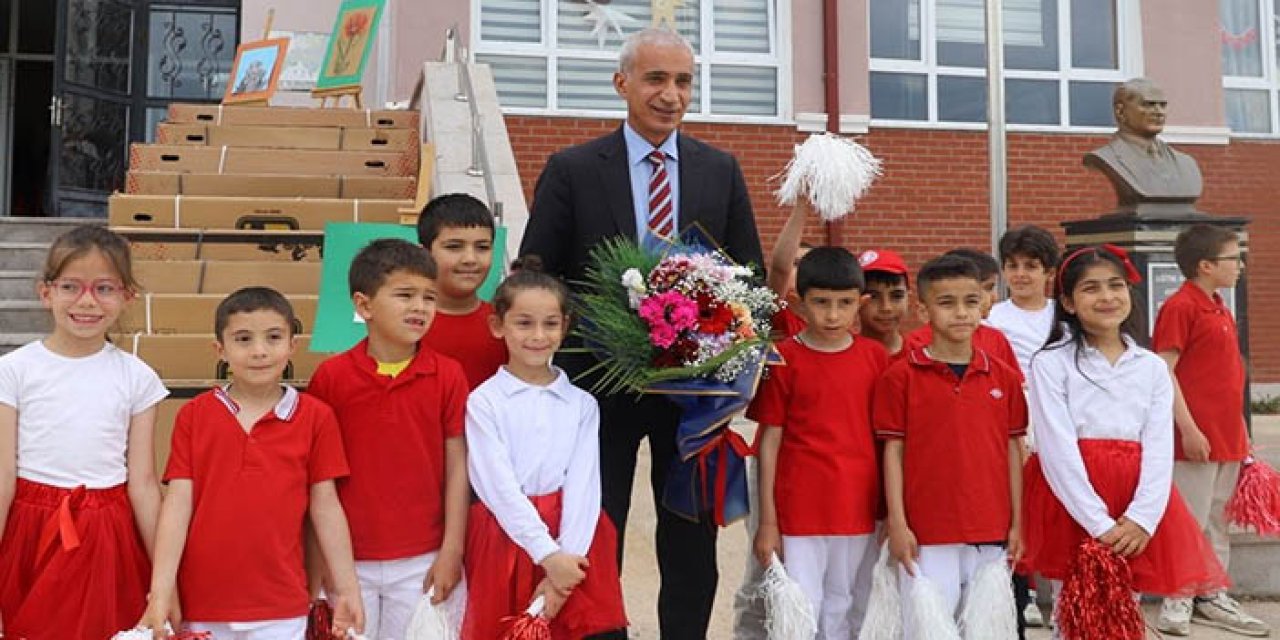 Gölbaşı'nda başarılı ortaokul öğrencilerine bisikl
