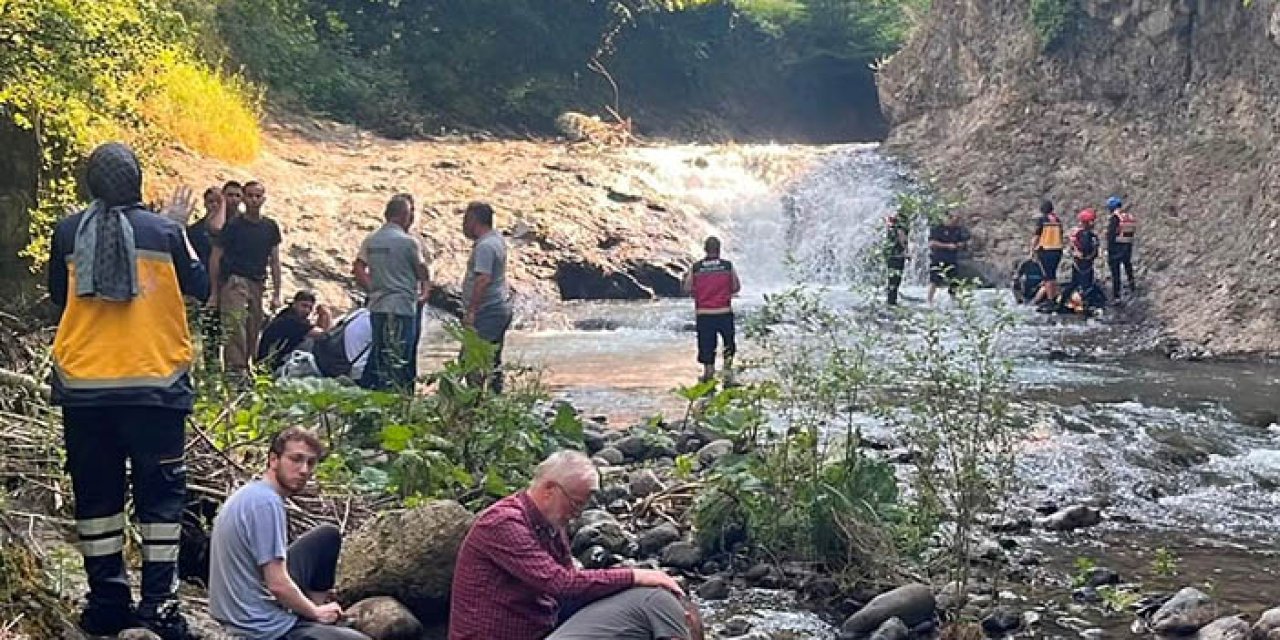 Sakarya'da dereye giren genç boğuldu