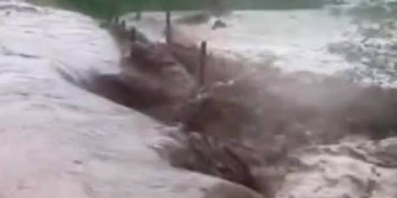 Osmaniye'de sağanak yağış sonrası dere taştı