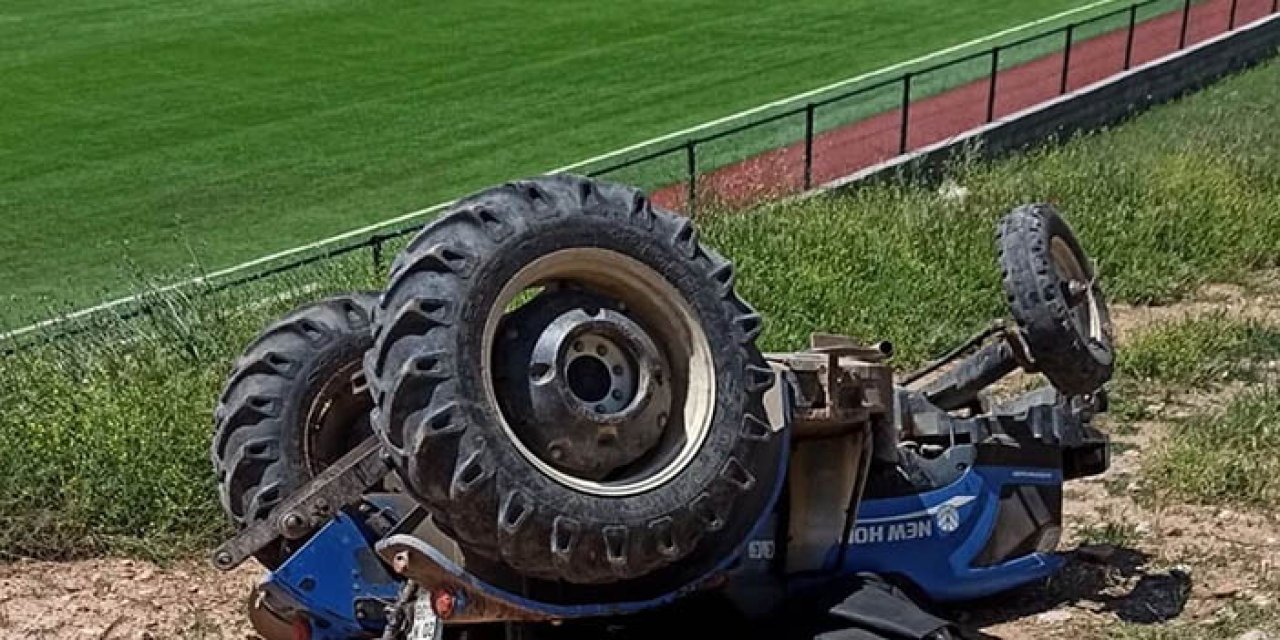 12 yaşındaki çocuk devrilen traktörün altında kaldı