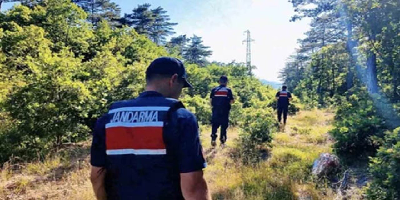Yükleyicinin altında kalan genç işçi hayatını kaybetti