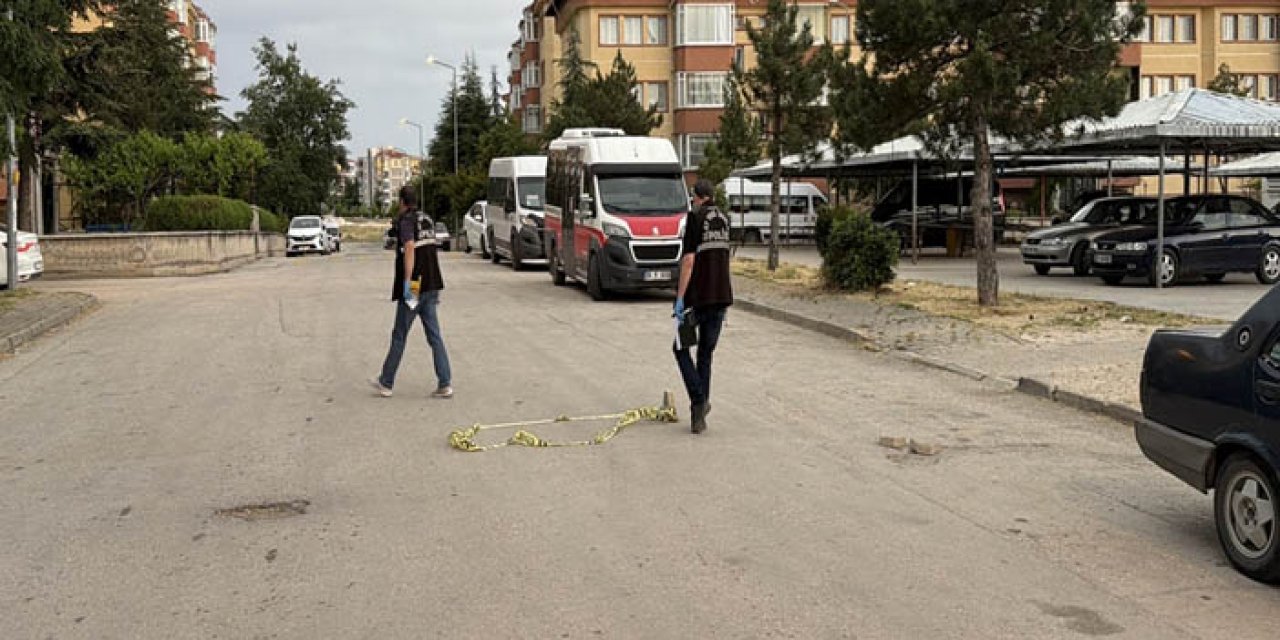 Eskişehir'de sokak ortasında silahlı saldırı: 1 yaralı