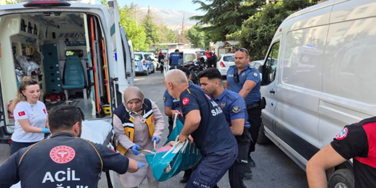 Tabancayla kızını öldürüp, eşini ve diğer kızını yaraladı