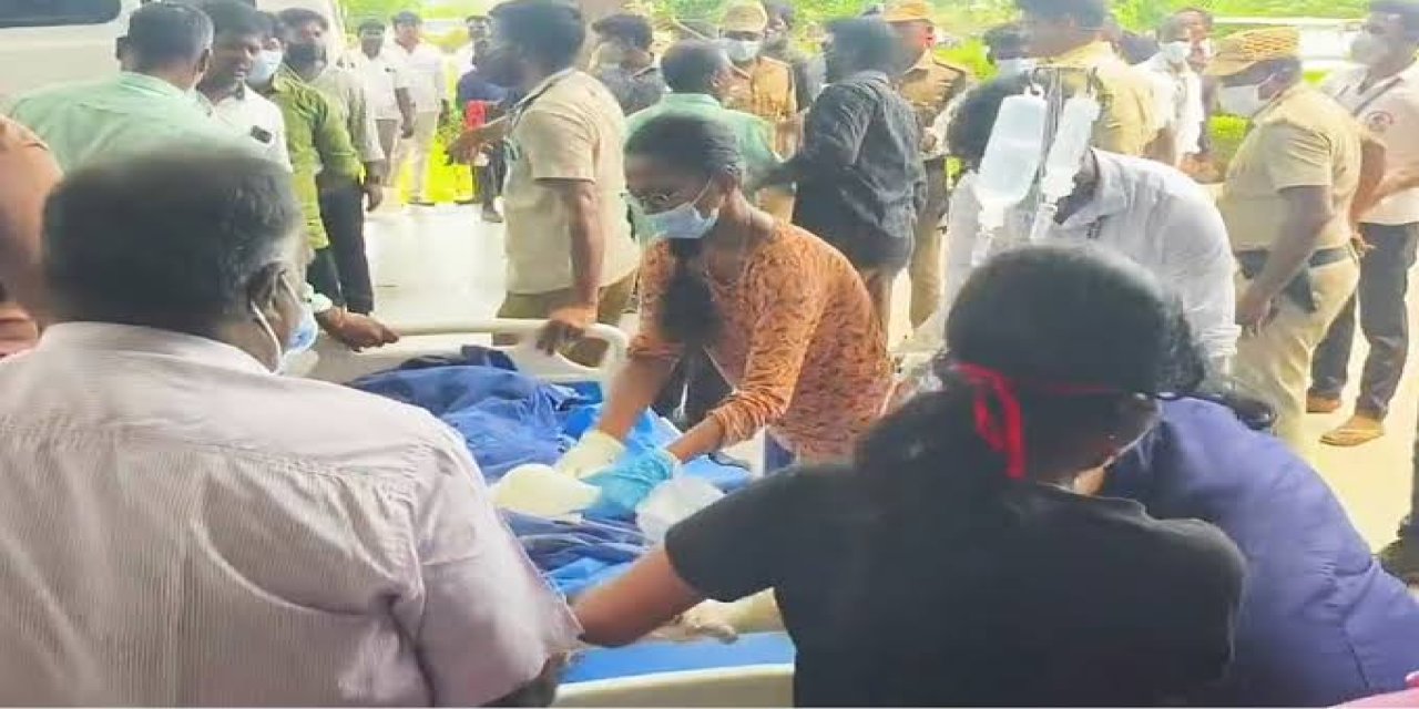 Hindistan'da Gaz Sızıntısı Nedeniyle 7 Kişi Öldü, 67 Kişi Hastaneye Kaldırıldı