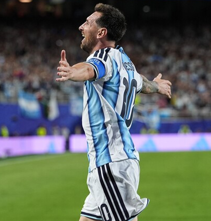 Tarihe tanıklık ettik: Messi’den onyıllarca konuşulacak başarı