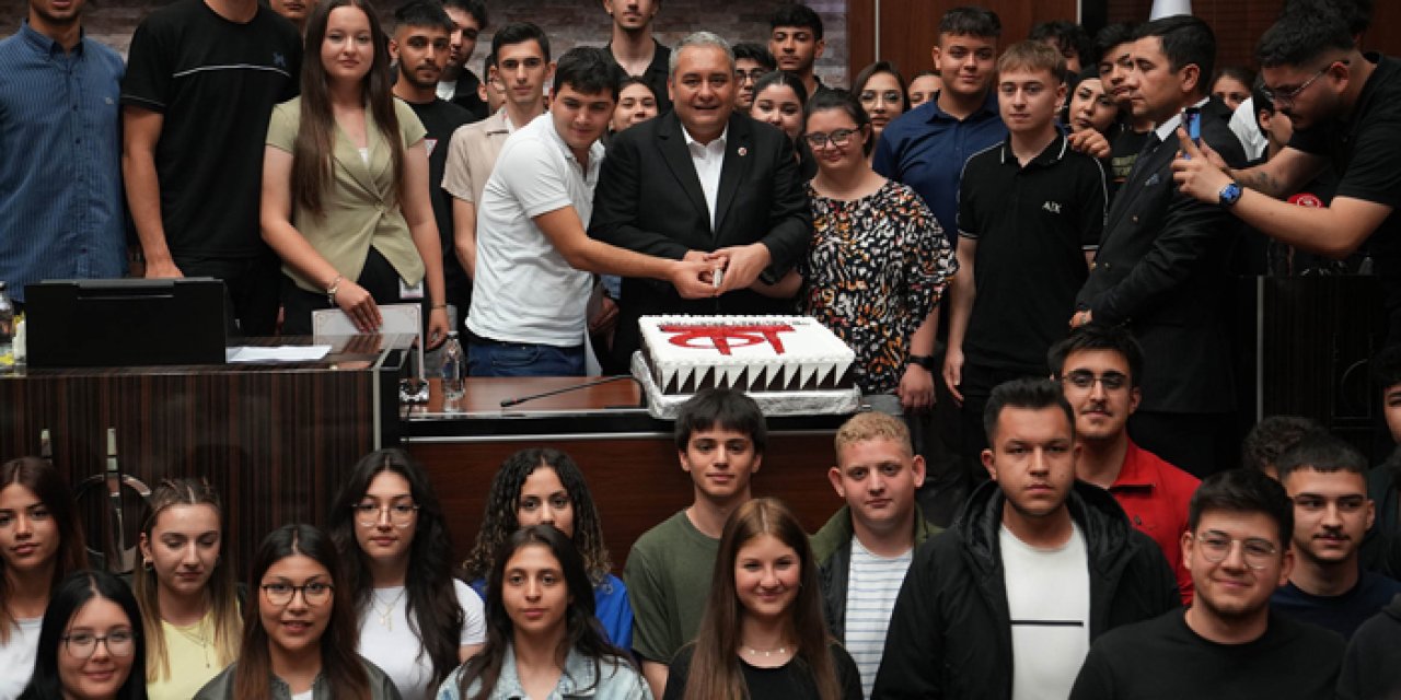 Keçiören’de stajyer gençlere sertifika töreni düzenlendi