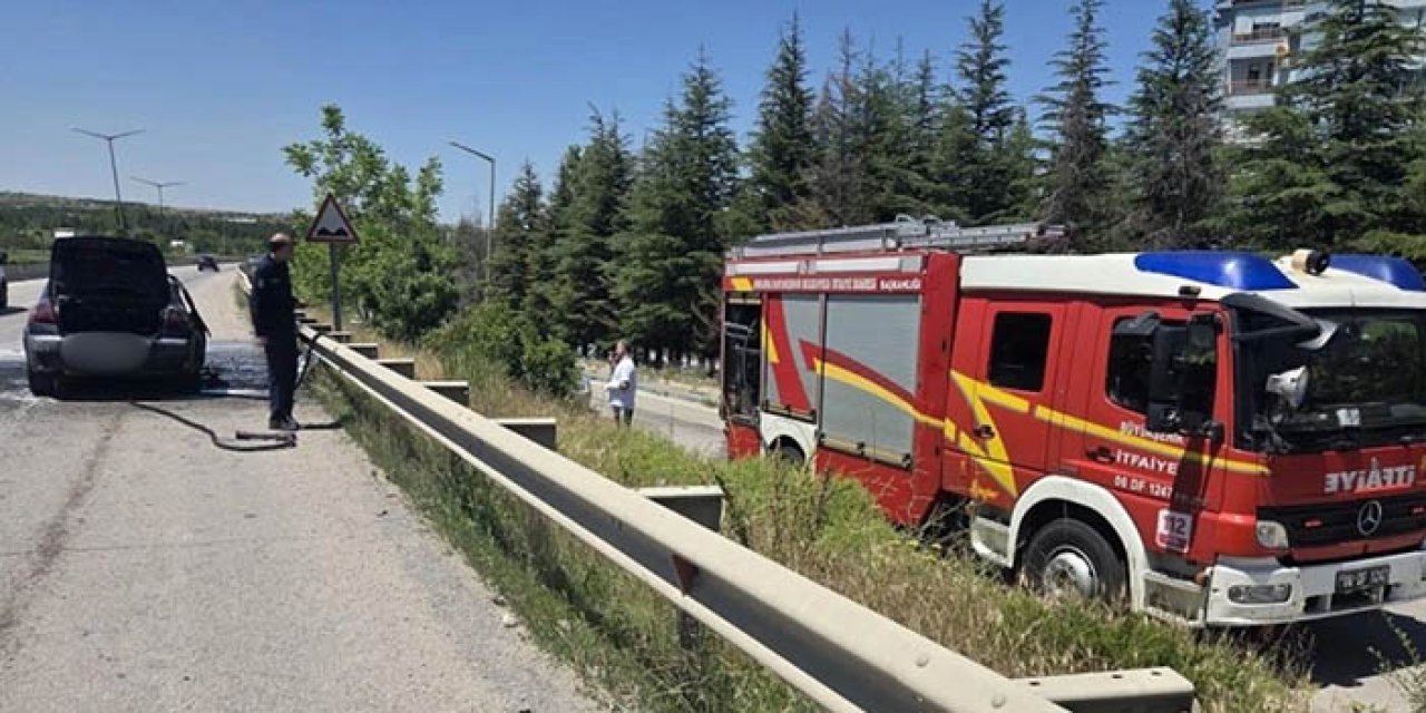 Elmadağ’da seyir halindeki otomobil alevlere teslim oldu