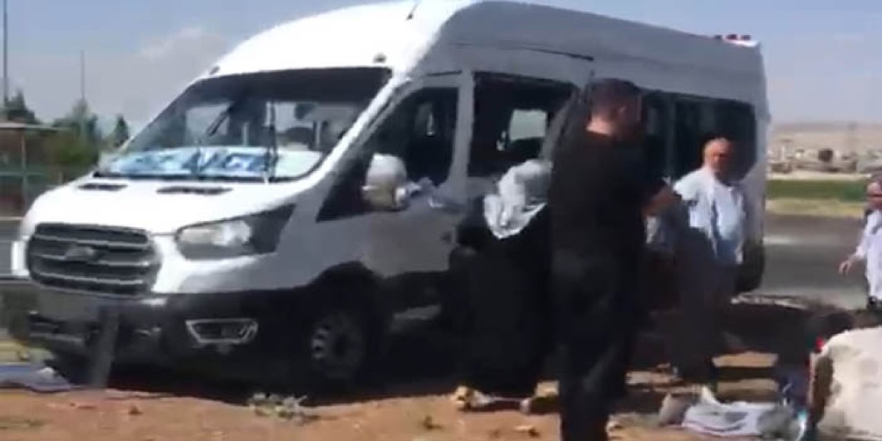 Batman’da minibüsler çarpıştı: 15 yaralı