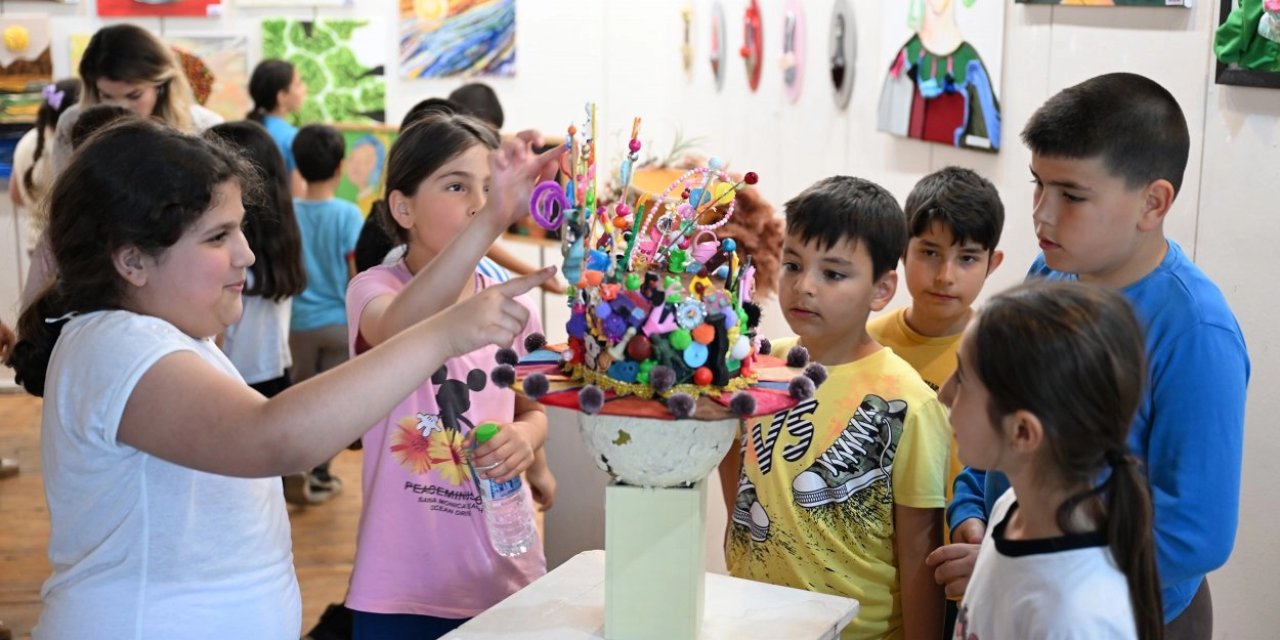 İlkokullu Miniklerin Hayal Dünyası Çizimlerle Ve Öykülerle Hayat Buldu