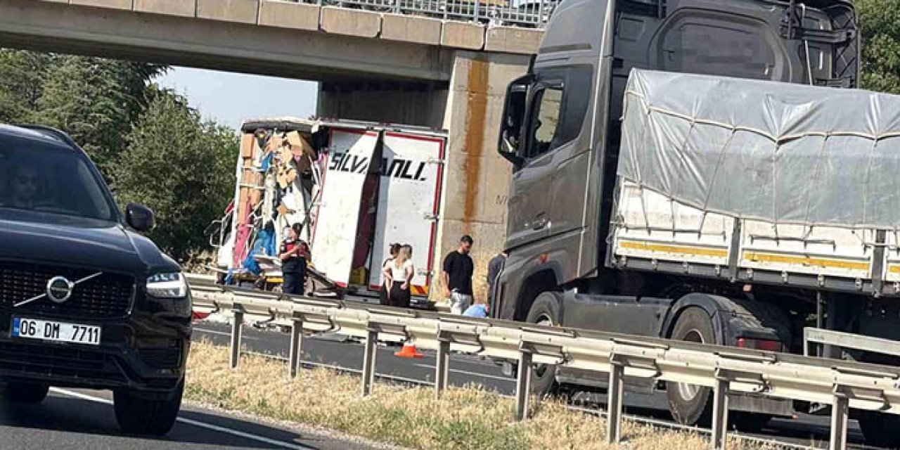 Arıza yapan kamyonete çarpıp kaçtı: 1 yaralı