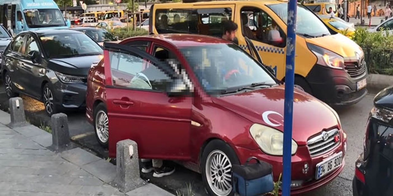 Üsküdar’da park halindeki otomobilde ölü bulundu