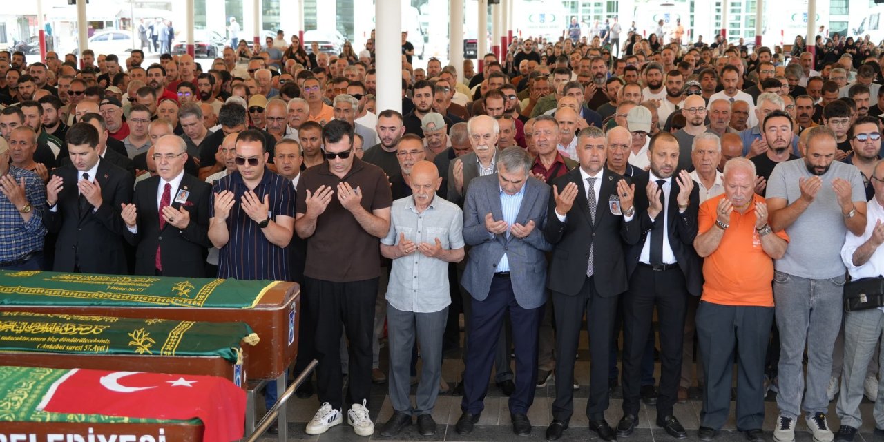 Ülkücü Hareket’in büyük kaybı: Soner Arın dualarla defnedildi