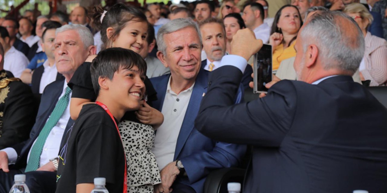 Mansur Yavaş’tan Kırkpınar çıkarması: Aktürk’e desteğe geldi