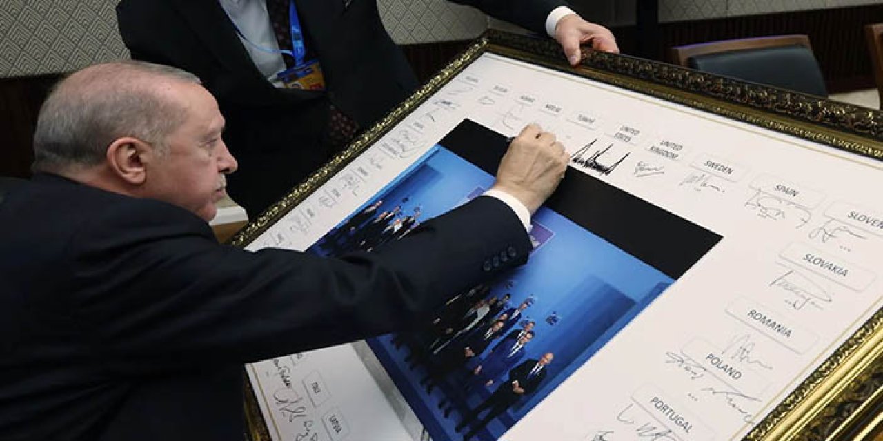 Erdoğan, NATO Zirvesi tablosuna imza atan son lider oldu