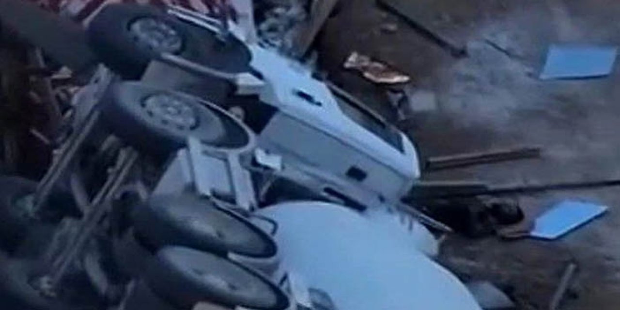 Yolda oluşan çökme nedeniyle beton mikseri devrildi: 1 yaralı