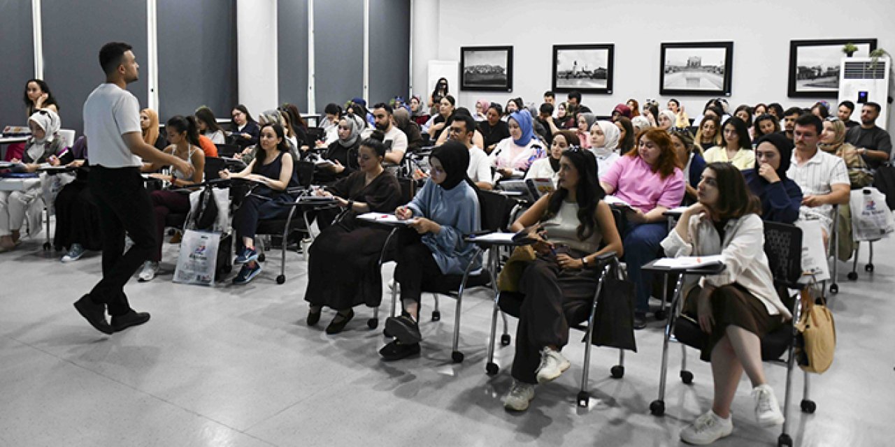 ABB'den öğretmen adaylarına sınav desteği! Ücretsiz AGS kampı yoğun ilgi gördü