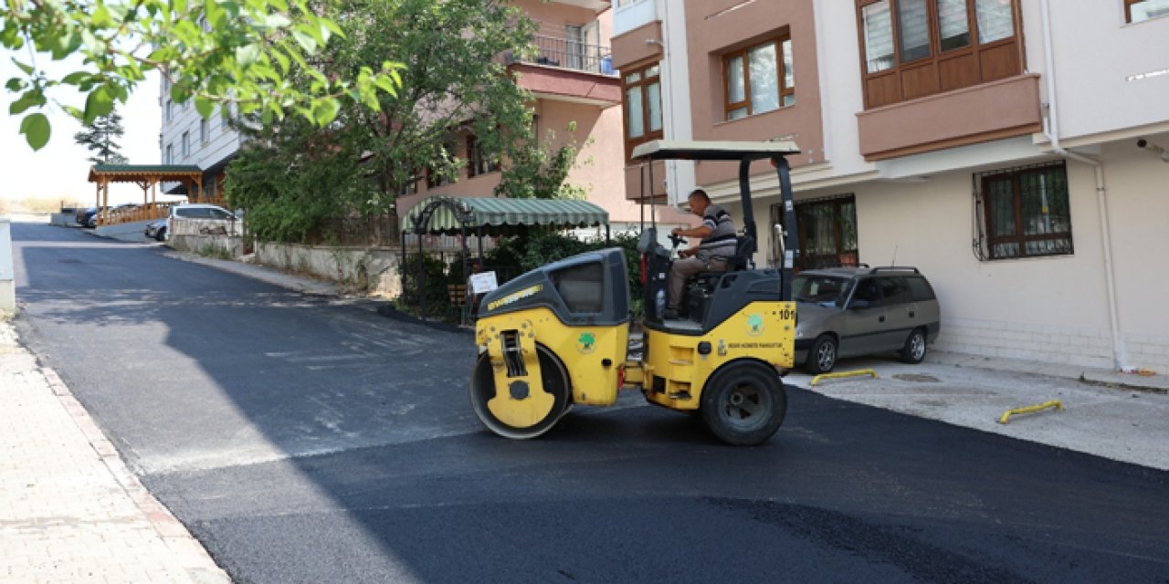Mamak’ta asfalt atağı: İlçe genelinde yollar yenileniyor
