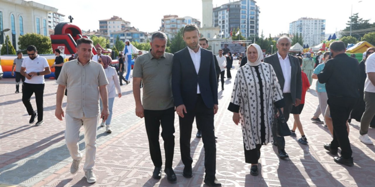 Pursaklar'da çocuk şenliği coşkusu başladı: 23 gün boyunca mahalleler şenlenecek