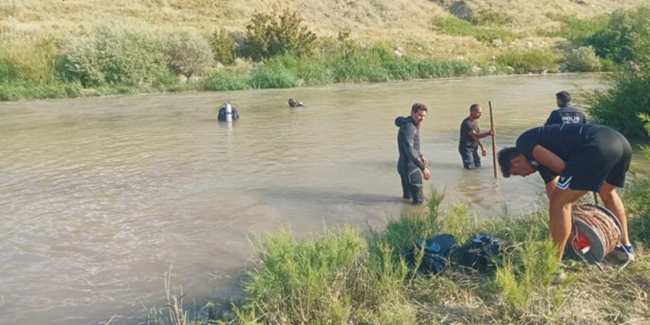 Kocasu Çayı'na kapılan kardeşlerden biri hayatını kaybetti