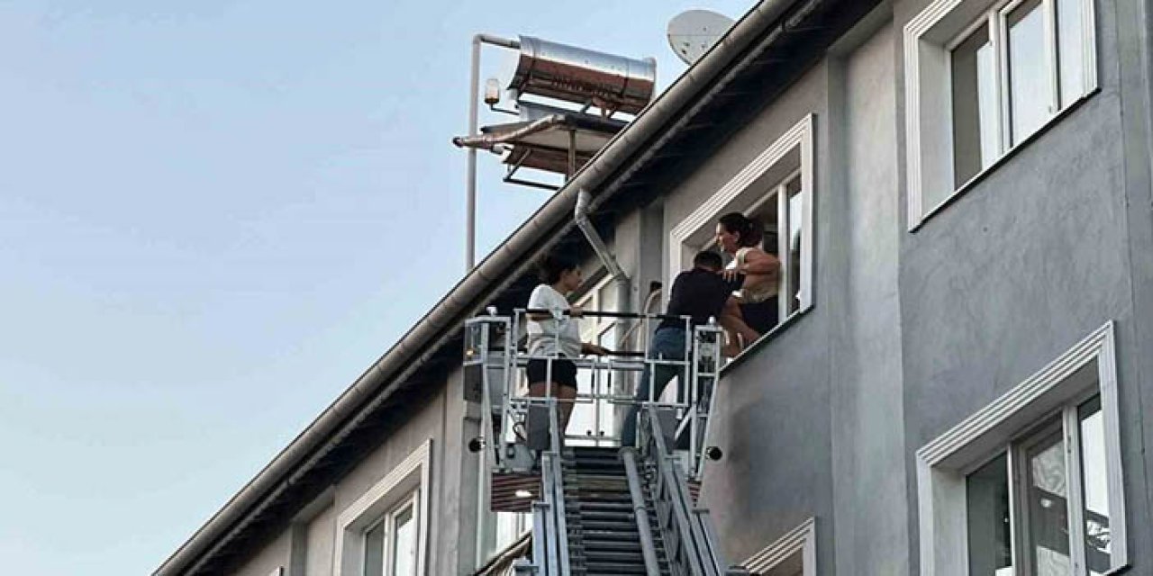 Burdur'da 3 katlı binada yangın: 6 kişi kurtaldı
