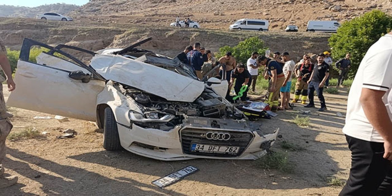 Şırnak'ta otomobil şarampole devrildi: 4 ağır yaralı