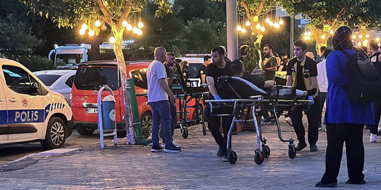 Motosikletli şüpheliler kebapçıya silahla saldırdı: 4 yaralı