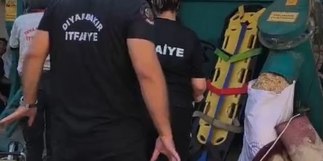 Yem makinesine sıkışan işçi ağır yaralandı