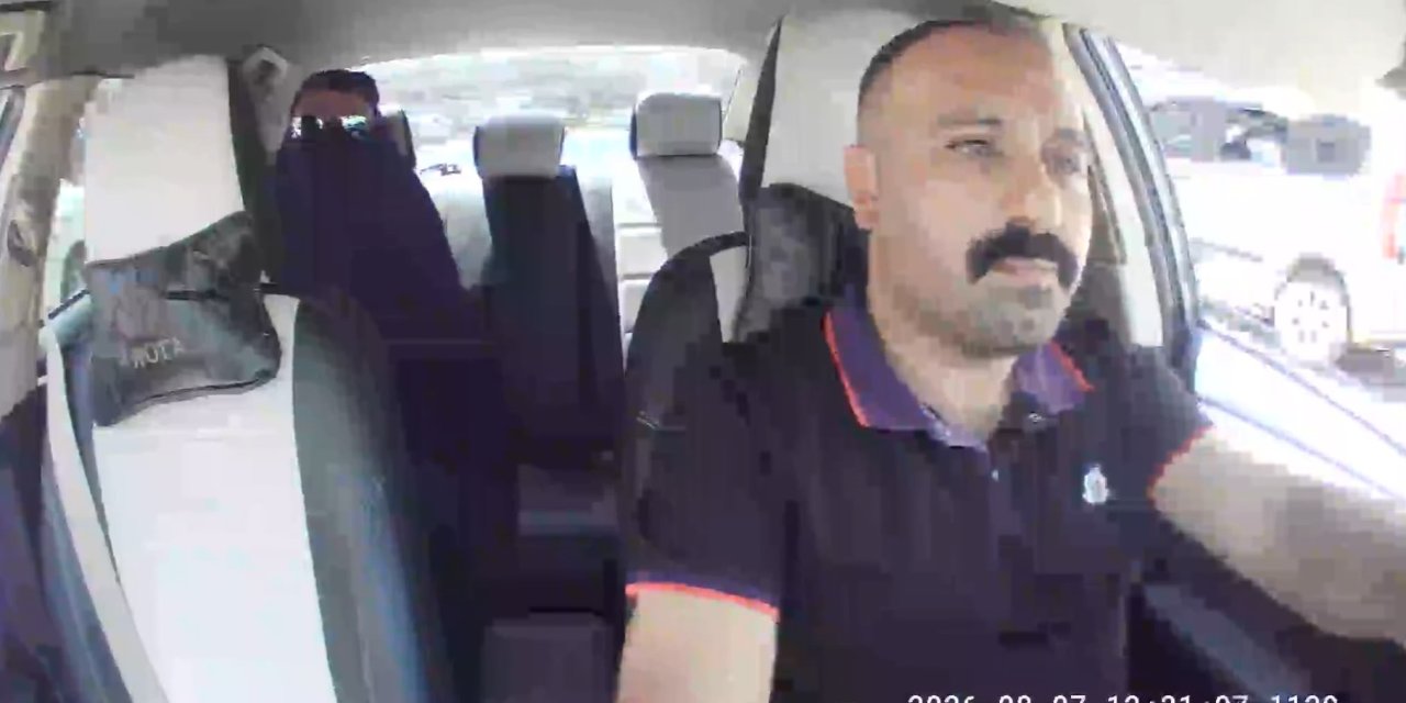 Husumetlisini vurup çarşafa büründü; takside yakalandı