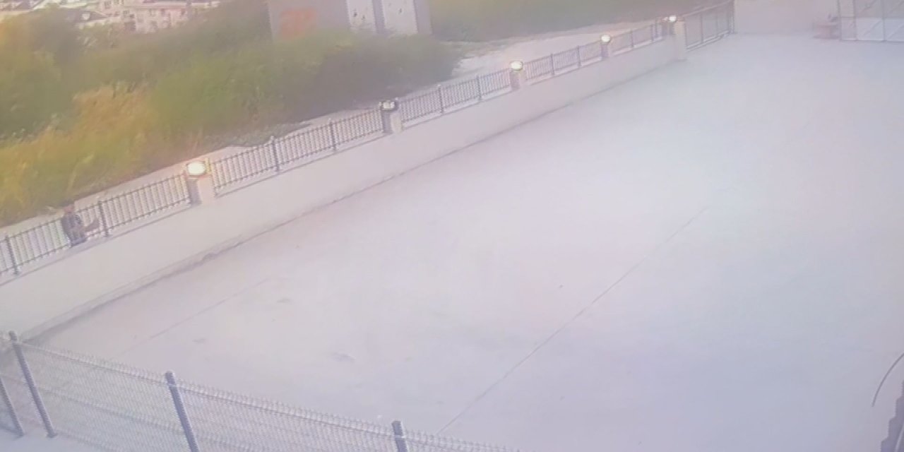 Beylikdüzü’nde çevreye ateş açan şüpheli güvenlik kamerasına yansıdı