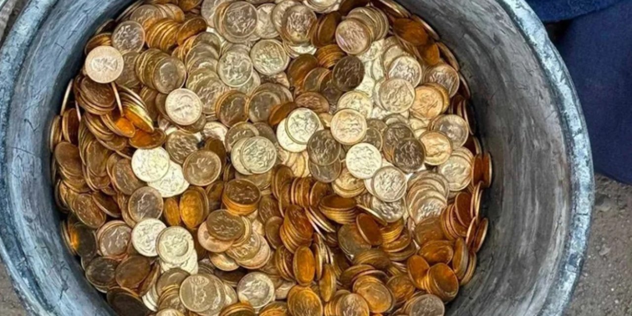 Tadilat sırasında evden milyonluk hazine çıktı