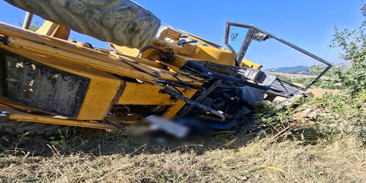 Samsun'da devrilen iş makinesinin operatörü öldü