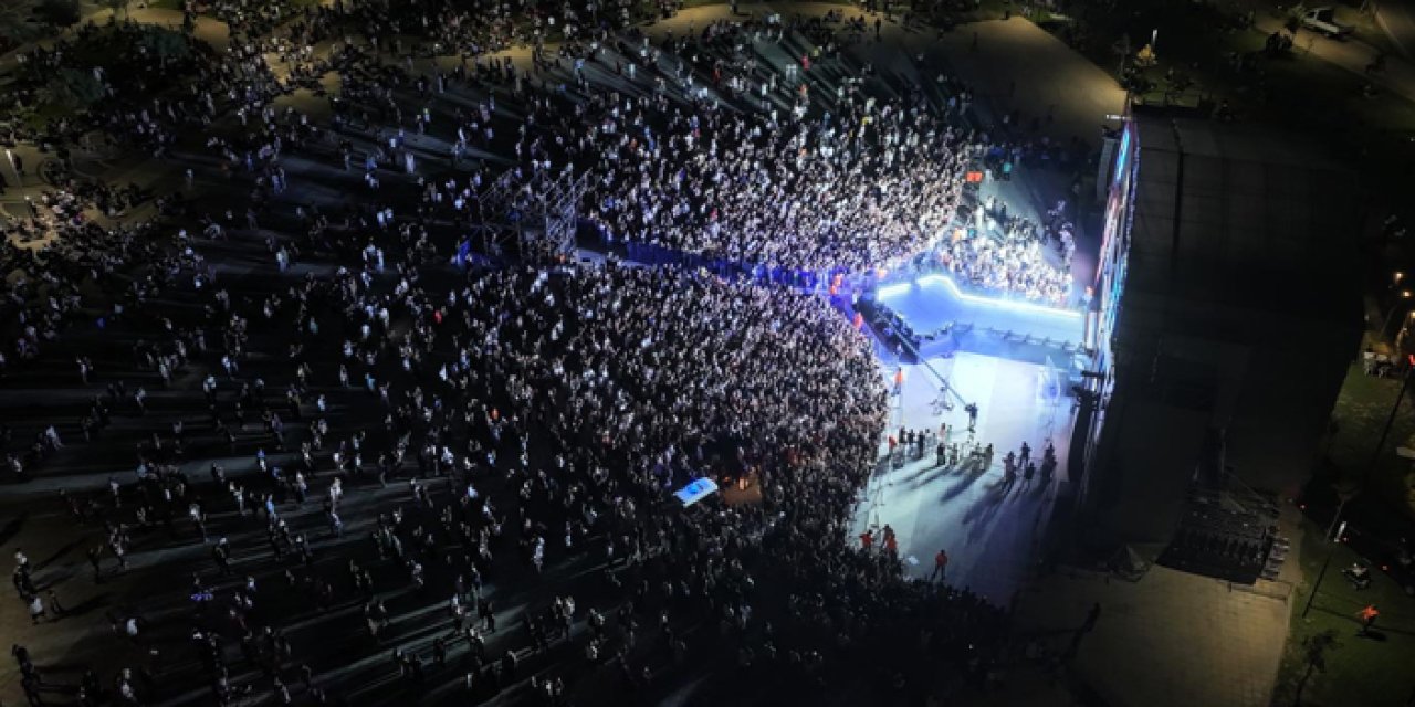 Sincan Park’ta müzik şöleni: Yüzlerce kişi eğlendi