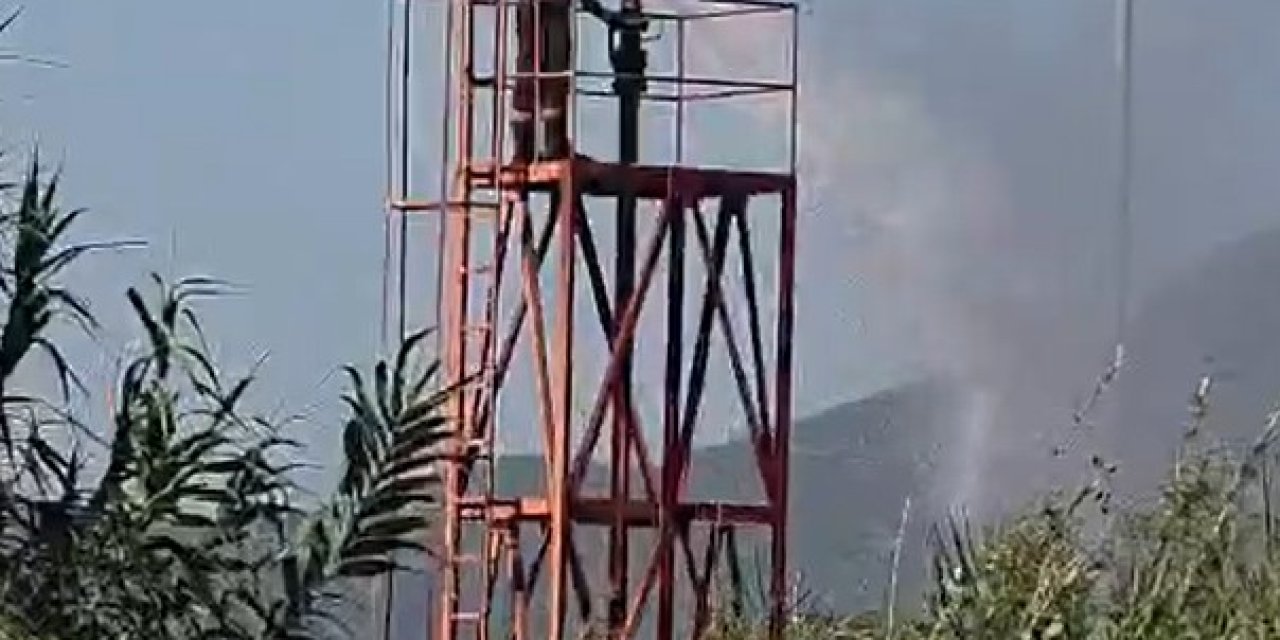 İzmir’de kağıt fabrikası deposunda yangın çıktı