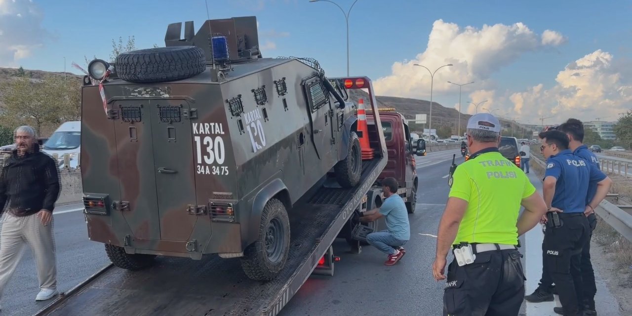 Pendik'te askeri araç ile polis aracının da yer aldığı zincirleme kaza: 3 yaralı