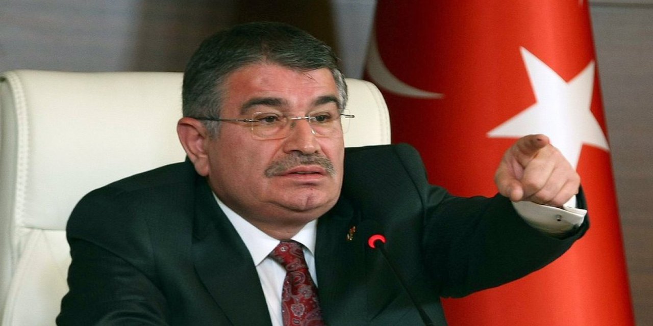 Eski Bakan Şahin'e yurt dışı yasağı