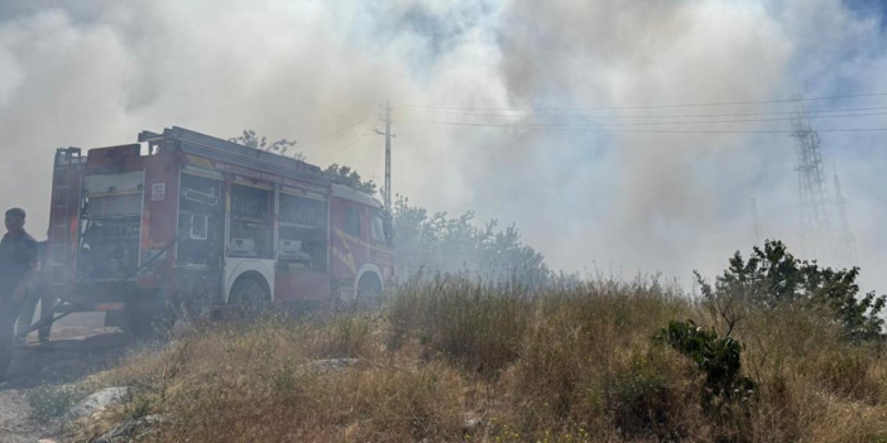 Çankaya’da otluk alanda çıkan yangına müdahale sürüyor