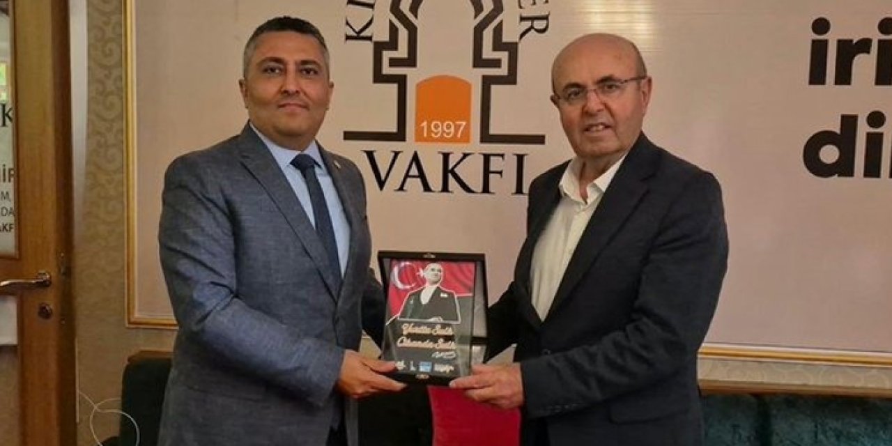 Kırşehir Belediye Başkanı Ekicioğlu’ndan Kırşehirliler Vakfı’na ziyaret