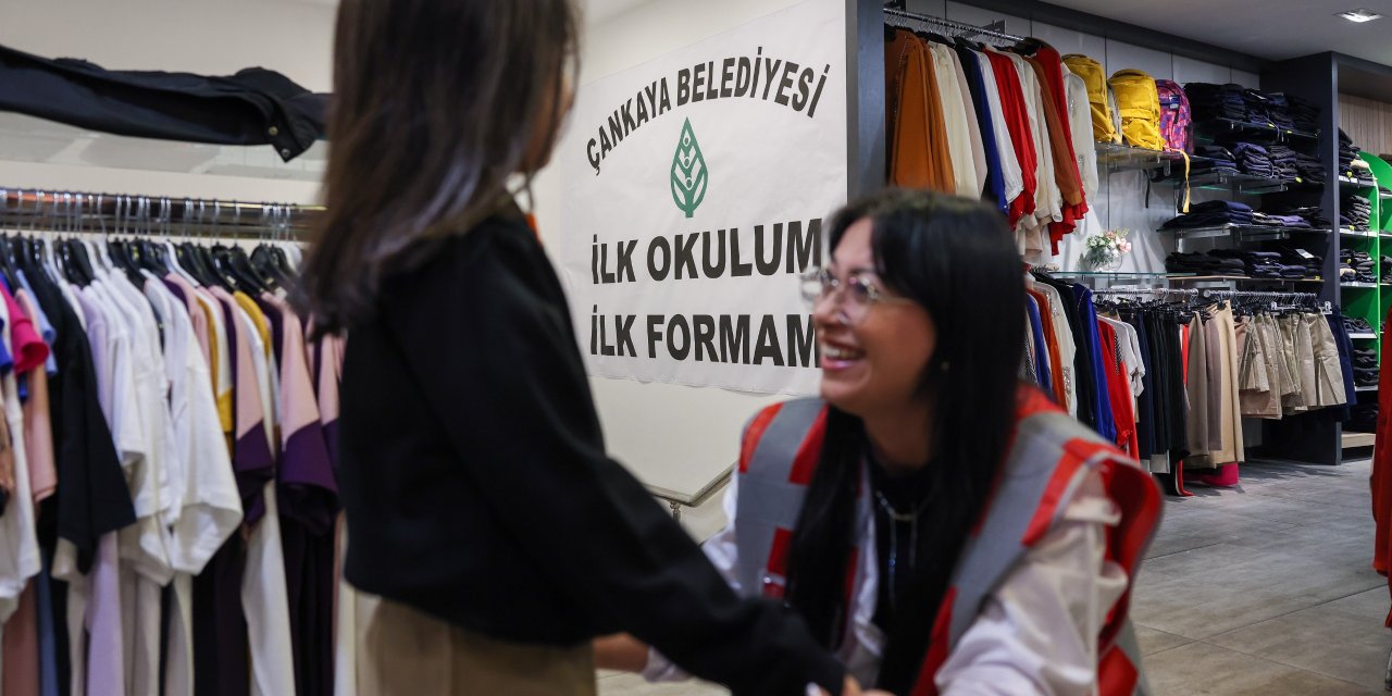 Çankaya’da 1. sınıf öğrencilerine forma hediyesi