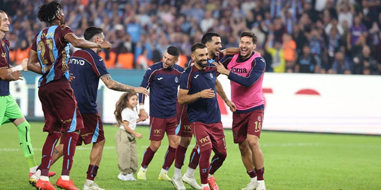 Trabzonspor'dan tarihi zafer:  Galatasaray'ı 4 golle geçti